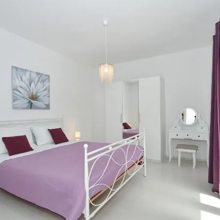 別荘 Mery - Two Bedroom House *