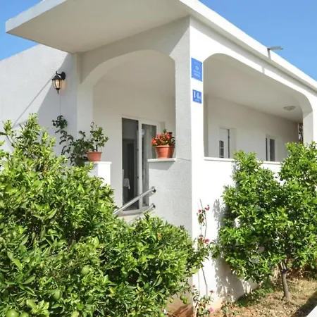 Mery - Two Bedroom House