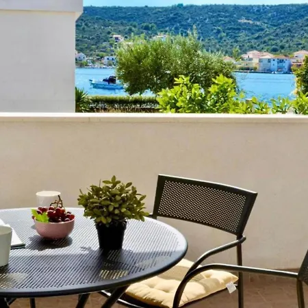 Mery - Two Bedroom House *